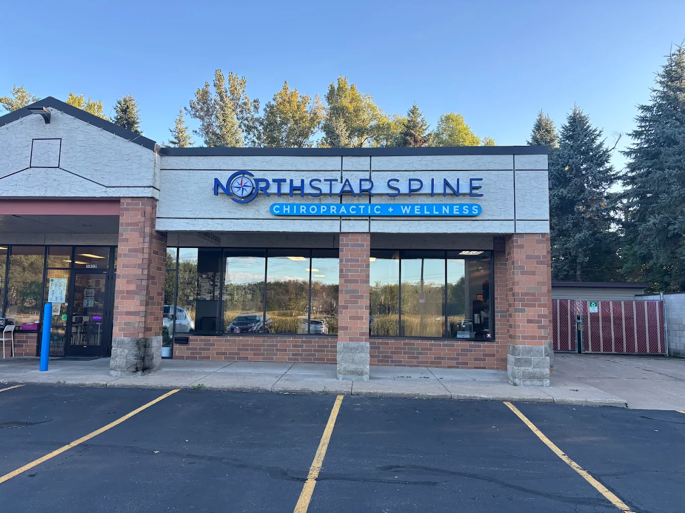NorthStar Spine chiropractic clinic building in Shoreview, MN